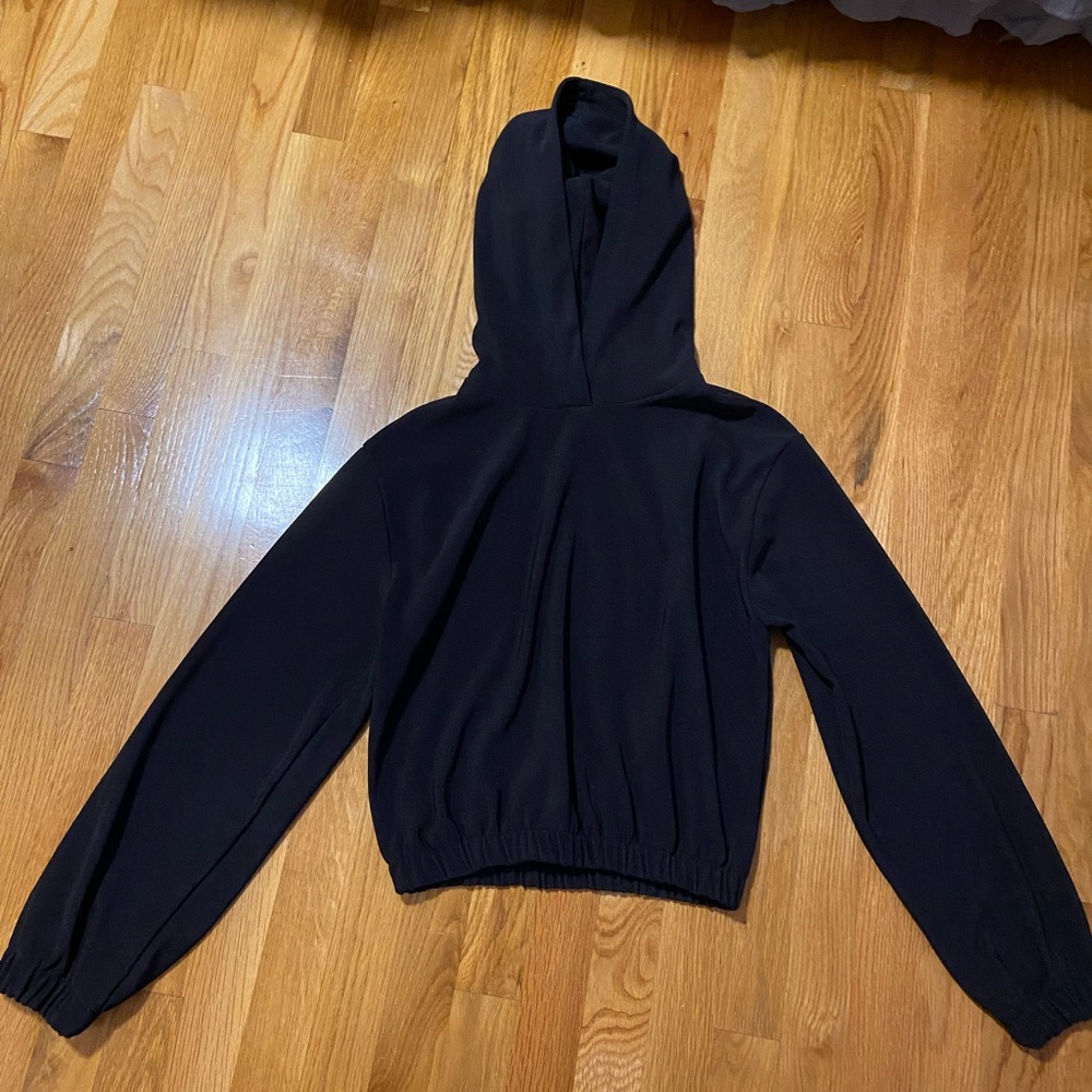 black cropped sweatshirt